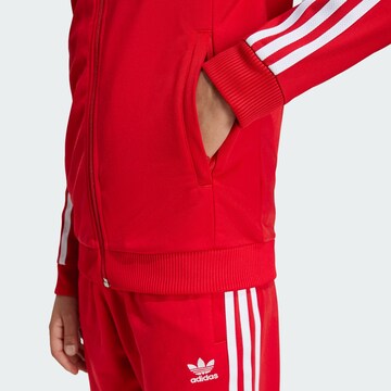 Giacca di felpa 'Adicolor' di ADIDAS ORIGINALS in rosso