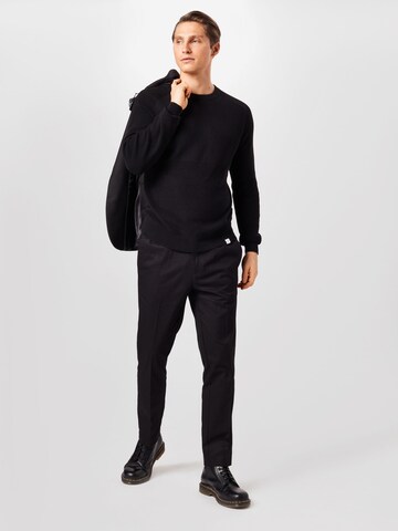 Regular Pantaloni cu dungă de la BURTON MENSWEAR LONDON pe negru