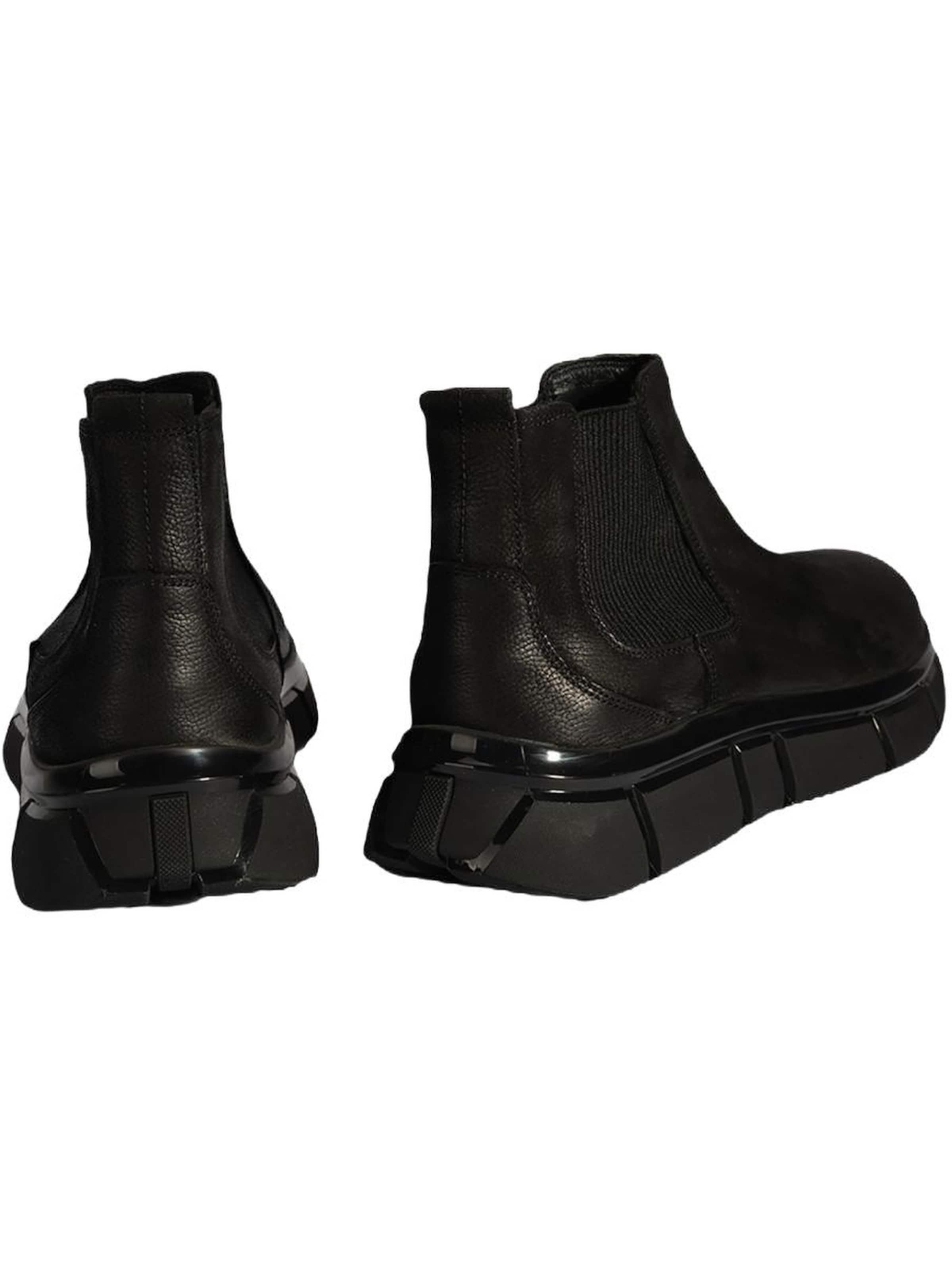 Desa Chelsea Boots in Black