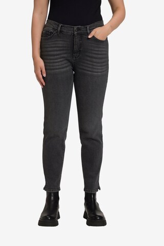 Ulla Popken Regular Jeans in Grey: front