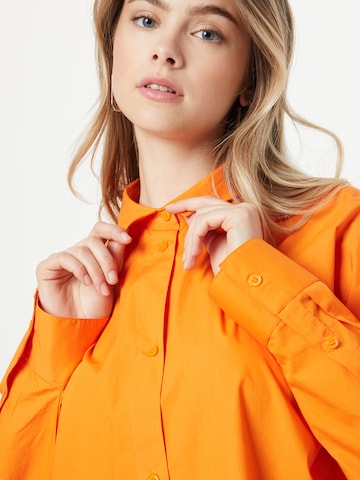 Monki Bluse in Orange