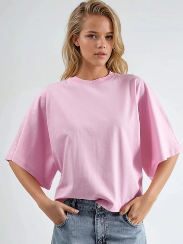 Maglietta di Busem in rosa: frontale