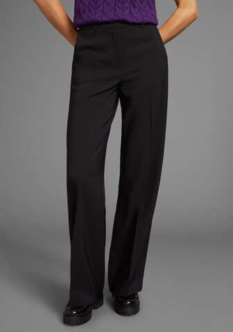 HECHTER PARIS Wide leg Pleated Pants in Black