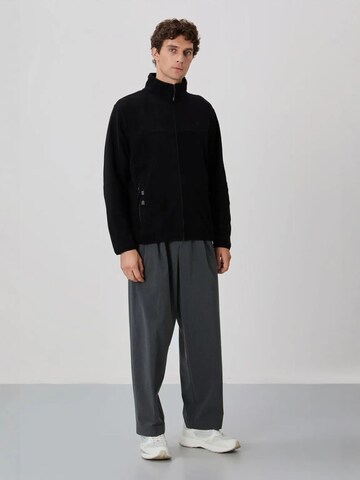 Tommy Life Jacke in Schwarz