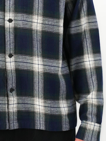 GAP Средняя посадка Рубашка в Зеленый