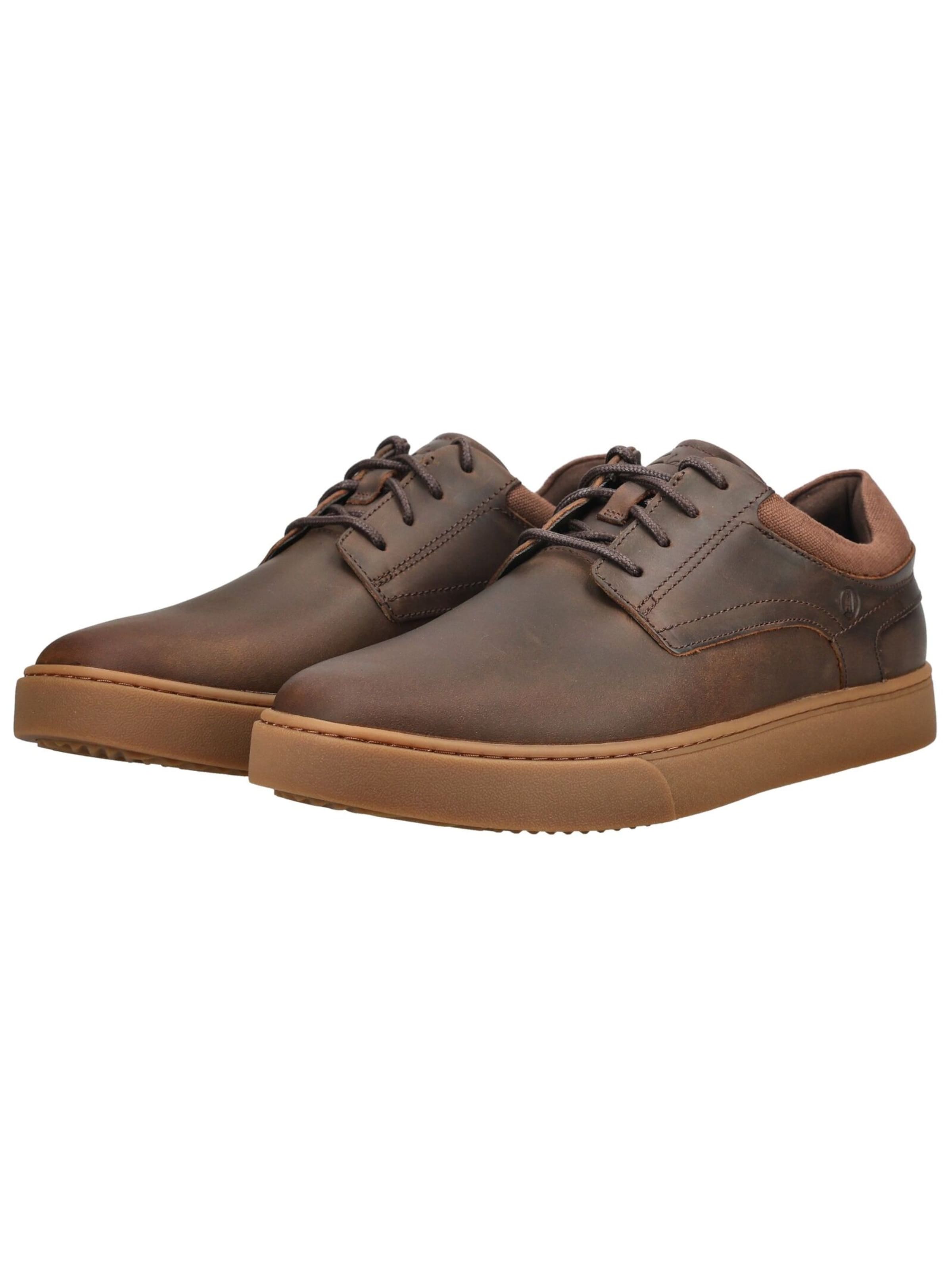 CLARKS Sneaker in Braun