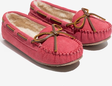 Minnetonka Ниски обувки 'Cassie' в розово