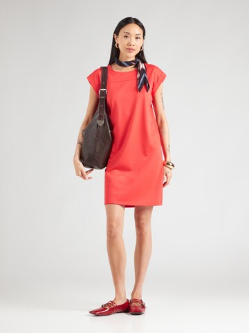 Robe QS en rouge