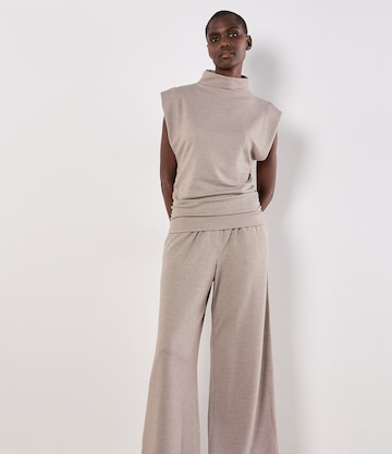 Apricot Mini Dogtooth High Neck Ruched Top ' ' in Grau