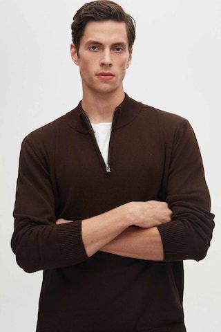 D’S Damat Trui in Bruin: voorkant