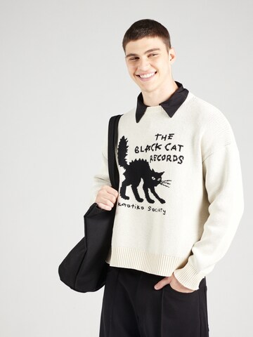 Kaotiko Sweater 'THE BLACK CAT RECORDS' in White: front