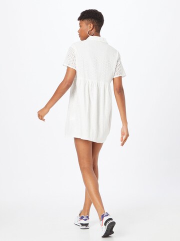 Missguided Kleid in Weiß