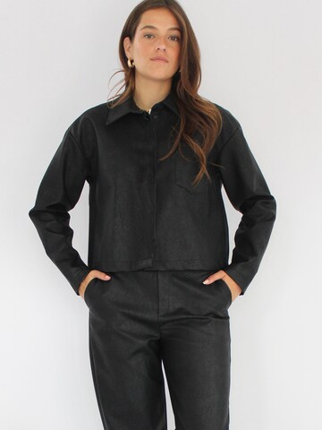Honnête Atelier Blouse 'Laya' in Black