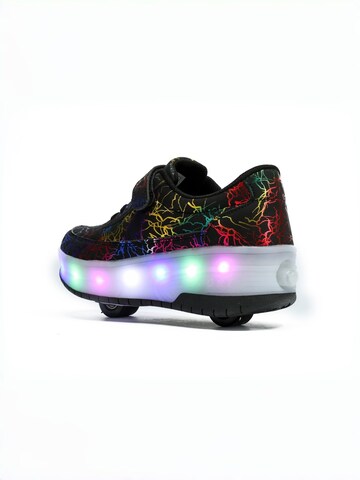 HUSKSWARE Inline and Roller Skates in Black