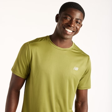 new balance Funktionsshirt 'Essential Run' in Grün