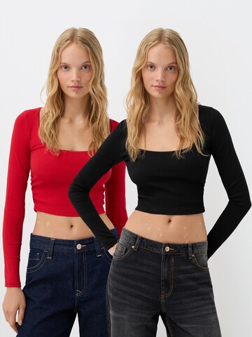 Bershka Koszulka w kolorze czerwony: przód