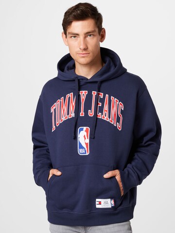 Tommy Jeans Sweatshirt in Blauw: voorkant