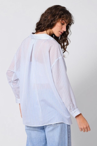 Trendyol - Blusa en azul