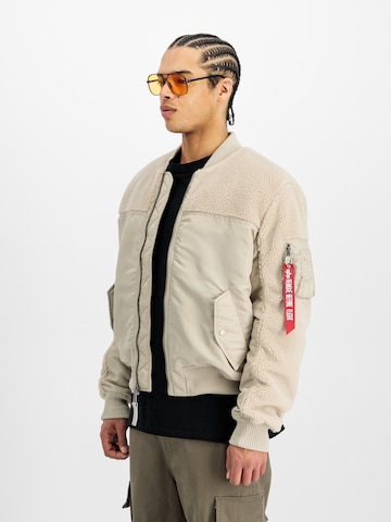 Veste mi-saison ALPHA INDUSTRIES en beige : devant