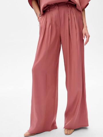 Blue Shadow Wide leg Pants in Pink