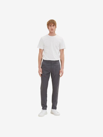 TOM TAILOR Slim fit Chino Pants in Grey