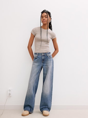 Bershka Wide Leg Jeans in Blau: Vorderseite