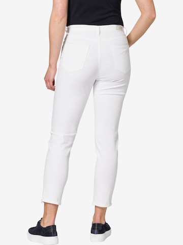 Slimfit Jeans 'Mary' de la BRAX pe alb