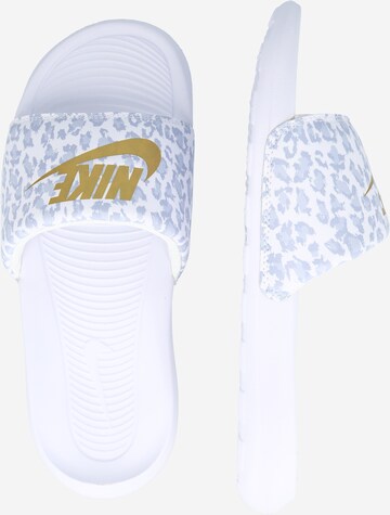 Nike Sportswear Pistokkaat 'VICTORI ONE SLIDE PRINT' värissä valkoinen