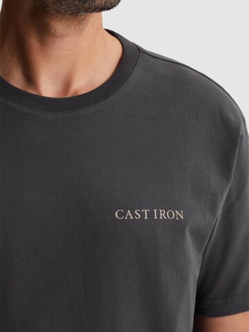 CAST IRON Paita 'T-shirt in jersey with off-placed logo' värissä harmaa