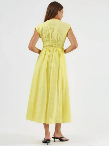Robe Busem en jaune