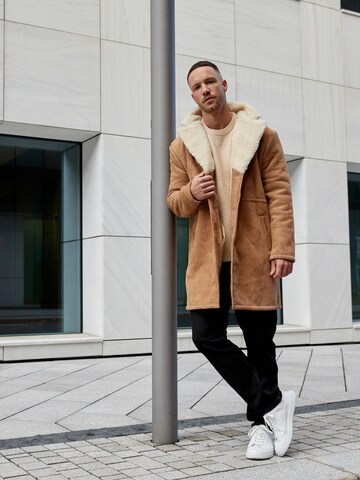 DAN FOX APPAREL Between-Seasons Coat 'Ilias' in Beige