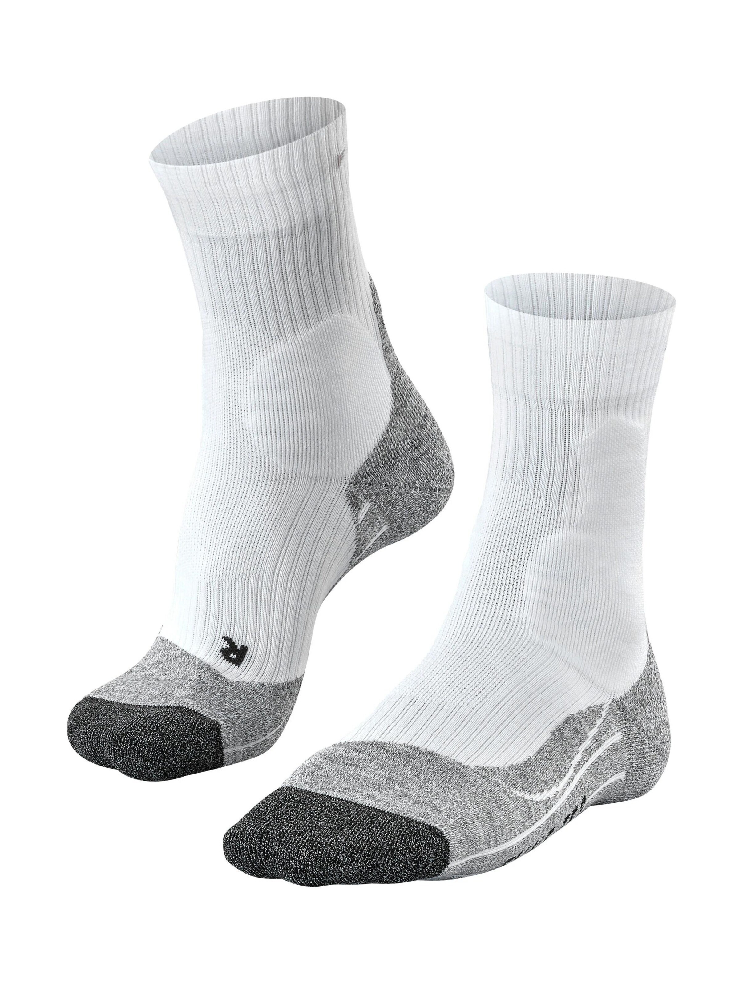 FALKE Athletic Socks 'TE2' in White: front