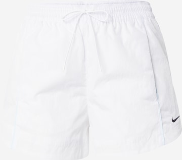 regular Pantaloni di Nike Sportswear in bianco: frontale