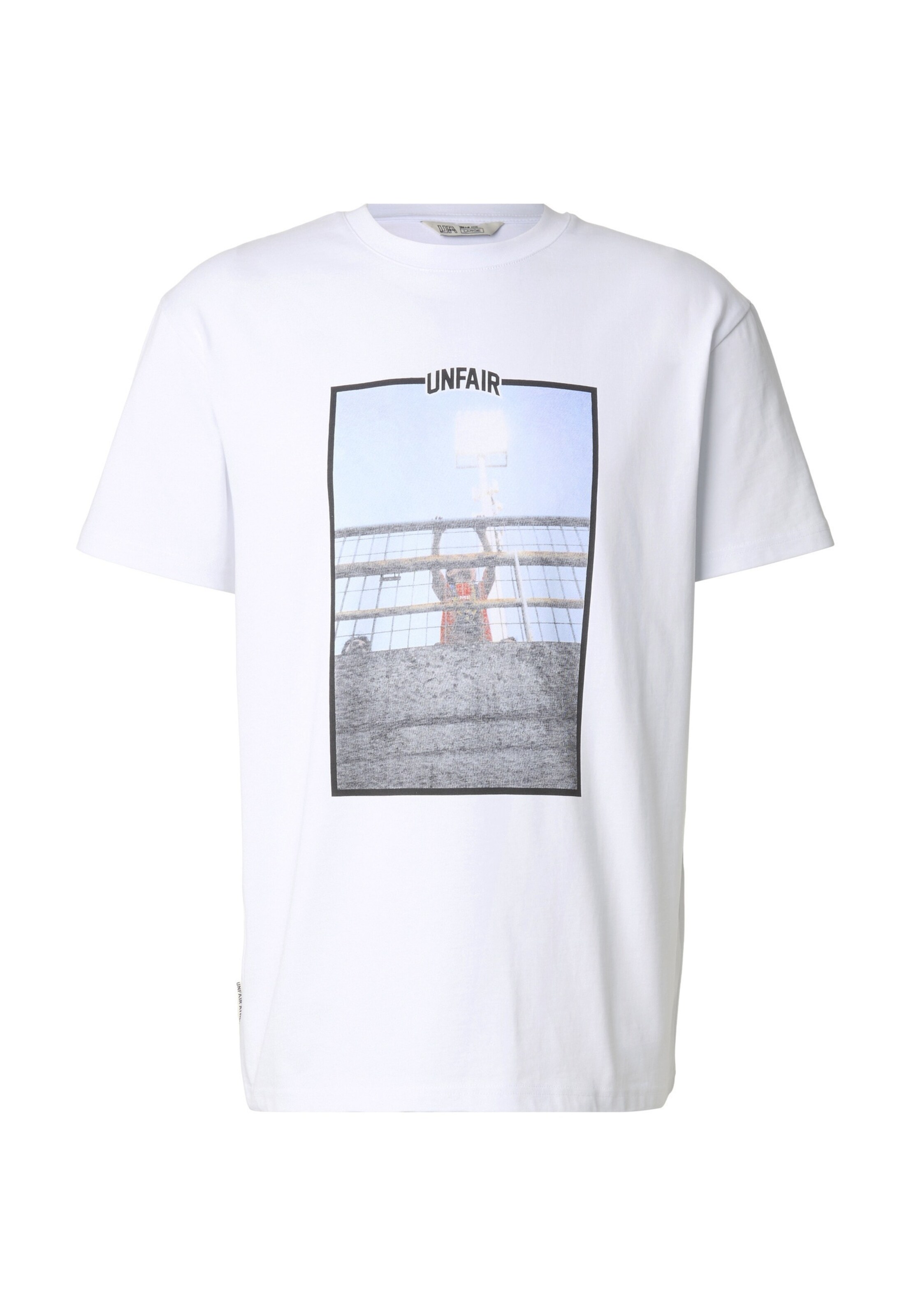 Unfair Athletics Shirt 'New Generation' in Wit: voorkant