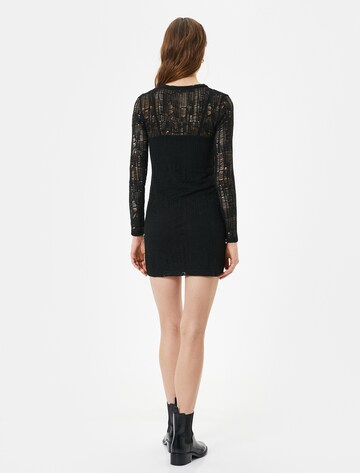 Koton Kleid in Schwarz