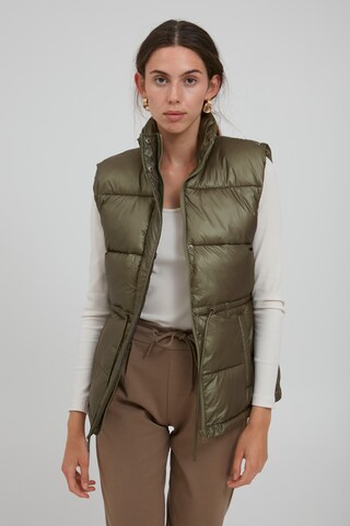 ICHI Vest in Green: front