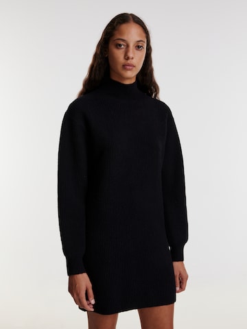 EDITED Knitted dress 'Eske' in Black: front