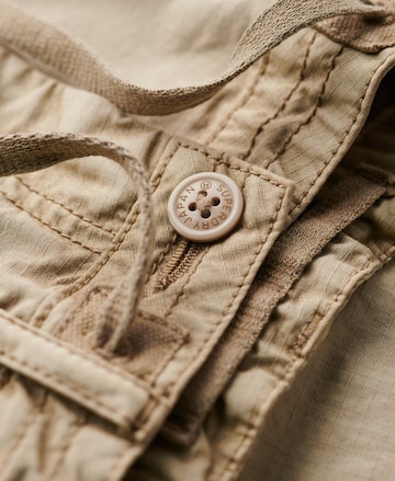 Loosefit Pantalon cargo Superdry en beige