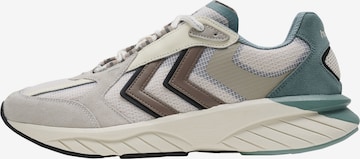 Hummel Sneakers in Beige: front