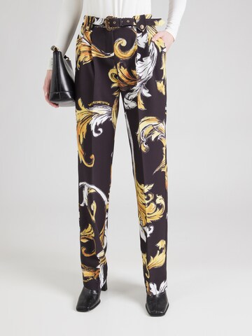 Versace Jeans Couture - Tapered Pantalón de pinzas en negro: frente