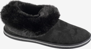 SKECHERS Huisschoenen 'Cozy Campfire - Winter Nights' in Zwart: voorkant