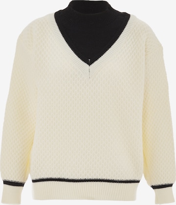 CHANI Sweater in White: front