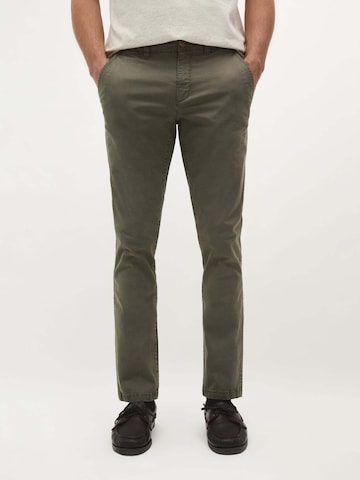 Regular Pantalon chino Scalpers en vert : devant