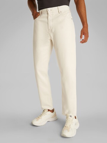 Calvin Klein Jeans regular Τζιν σε μπεζ: μπροστά