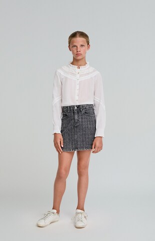 Scalpers Blus i vit: framsida