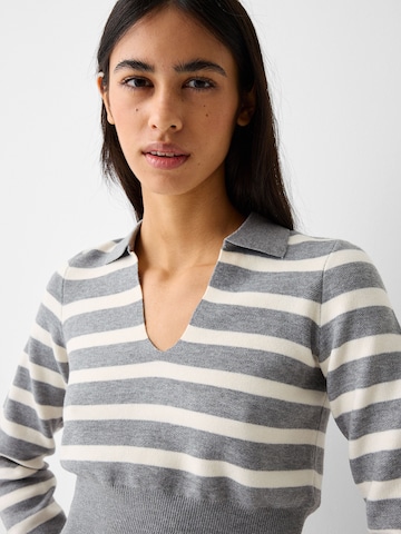 Bershka Pullover in Grau