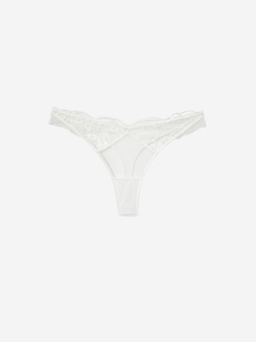 ETAM String 'Poesie' in Beige: voorkant