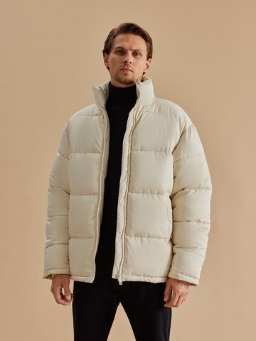 DAN FOX APPAREL Winter Jacket 'Hanno' in White: front