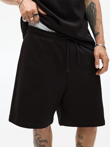 Pull&Bear Loosefit Kalhoty – černá