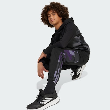 ADIDAS SPORTSWEAR Szabványos Sportnadrágok 'Seasonal Essentials' - fekete
